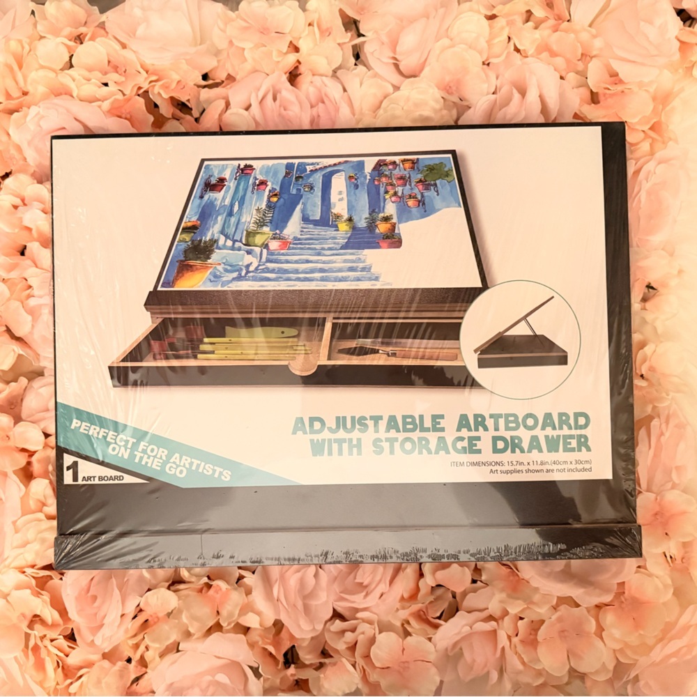 Adjustable Artboard With Storage